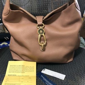Dooney & Bourke Large Peeble Grain Samba Logo Lock Sac.